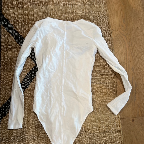 Everlane White Long Sleeve Bodysuit - Picture 5 of 8